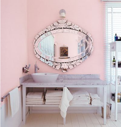 Nội thất phòng tắm màu hồng tạo cảm giác quyến rũ