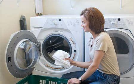 Không vệ sinh thường xuyên sẽ làm máy giặt giảm tuổi thọ